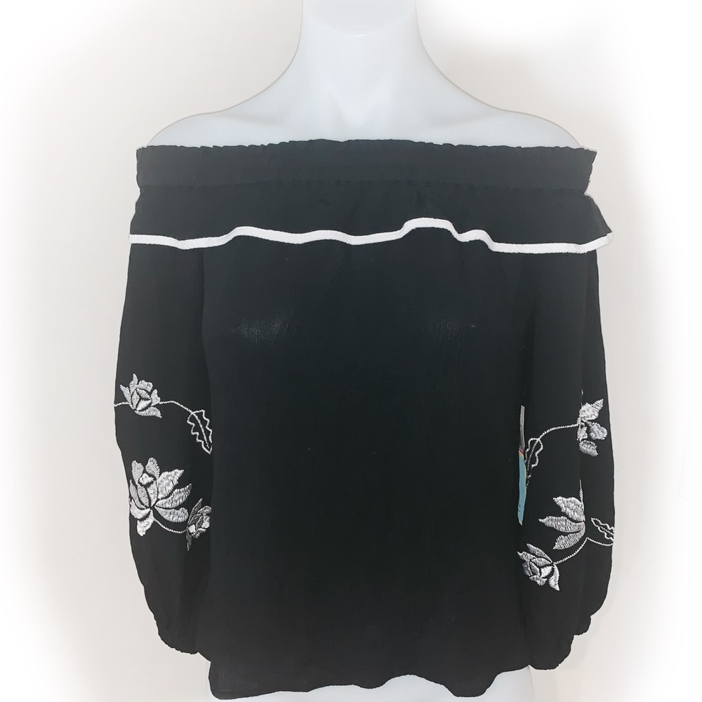 Off the shoulder “Summer Fiesta” blouse by CeCe